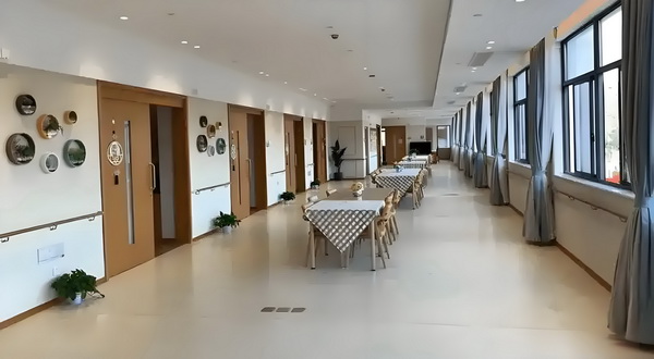 要不要调深户_陈佩斯这部高评佳作实至名归 呆萌的语可爱乐观气逗众