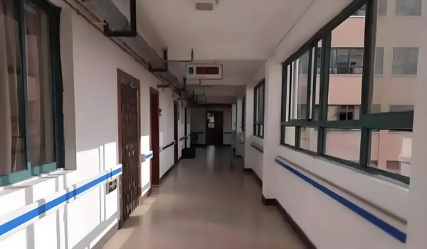 深圳留学生落户2025_「女性互助」大潮中，为什么《花漾》要呈现女性关系中的「毒性」成分？ 机构举办家属定期开放日